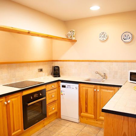 Tarter Chalets Apartaments เอลตาร์แตร์ ภายนอก รูปภาพ