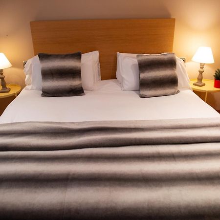 Tarter Chalets Apartaments เอลตาร์แตร์ ภายนอก รูปภาพ