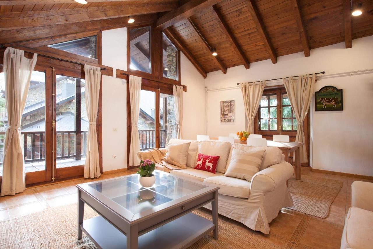 Tarter Chalets Apartaments เอลตาร์แตร์ ภายนอก รูปภาพ