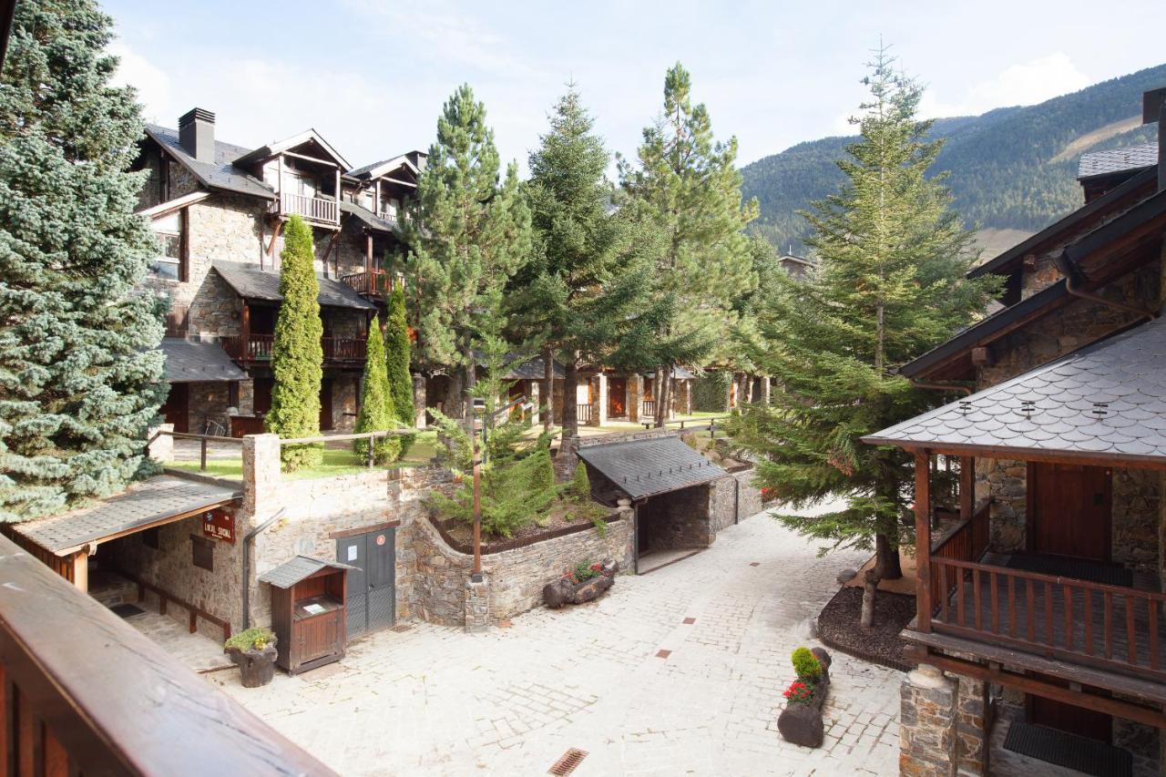 Tarter Chalets Apartaments เอลตาร์แตร์ ภายนอก รูปภาพ