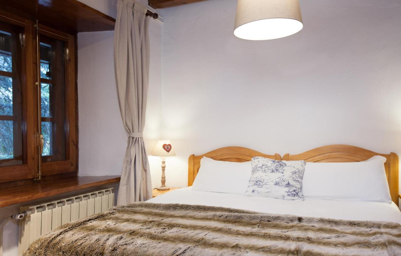 Tarter Chalets Apartaments เอลตาร์แตร์ ภายนอก รูปภาพ