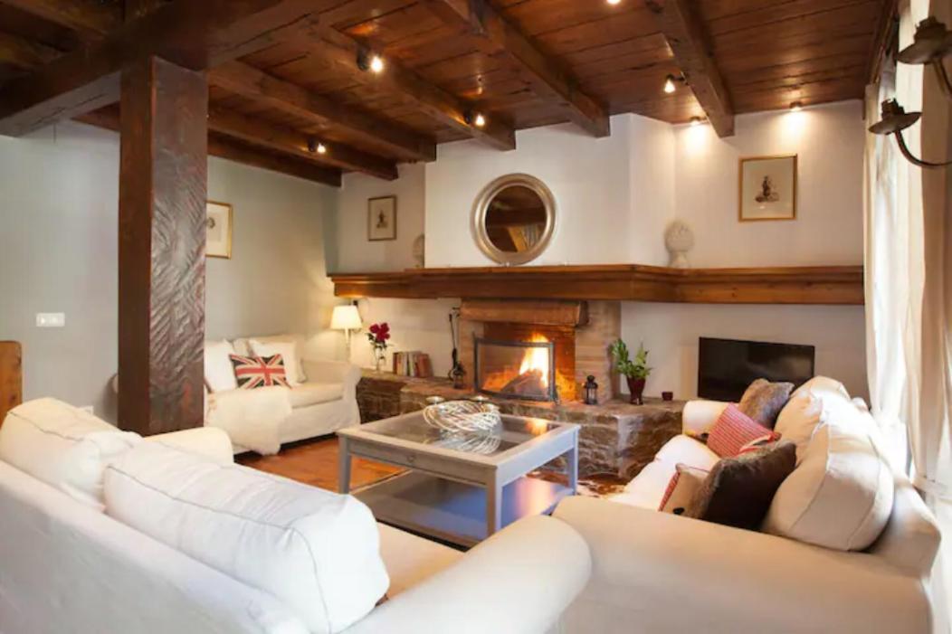 Tarter Chalets Apartaments เอลตาร์แตร์ ภายนอก รูปภาพ