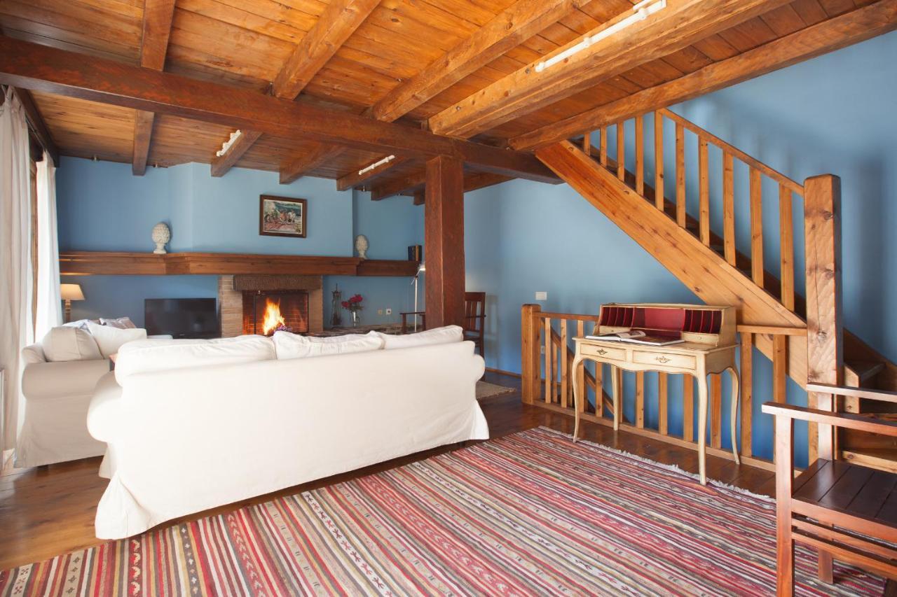 Tarter Chalets Apartaments เอลตาร์แตร์ ภายนอก รูปภาพ