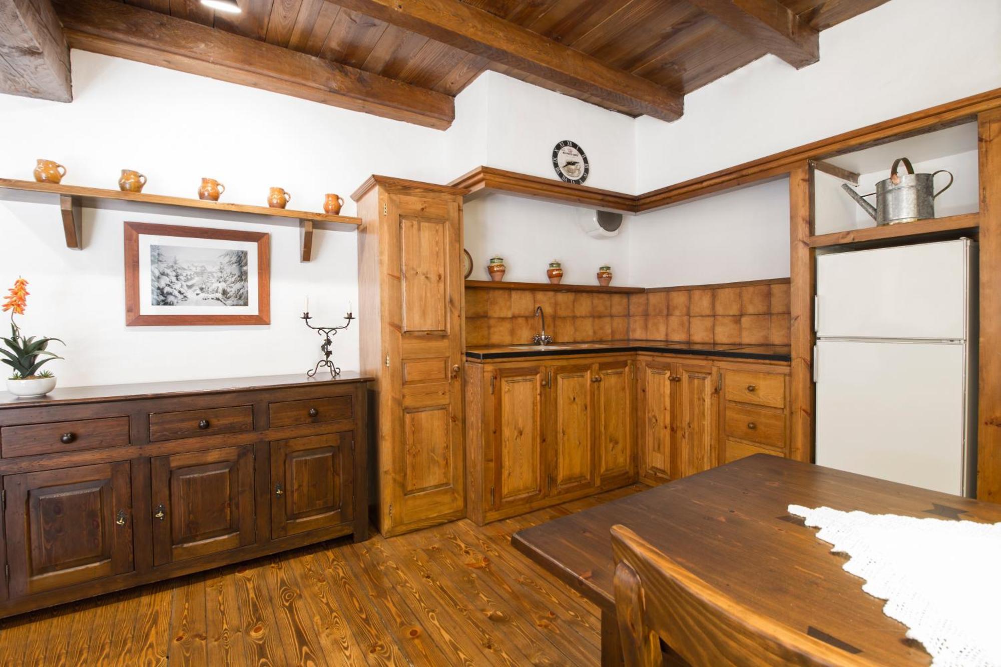 Tarter Chalets Apartaments เอลตาร์แตร์ ภายนอก รูปภาพ