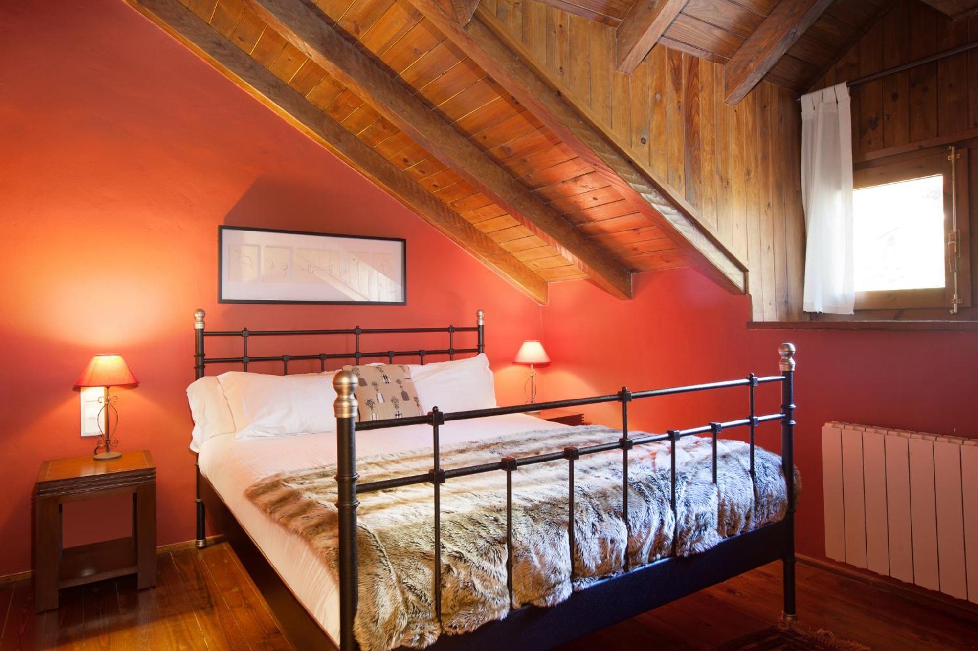 Tarter Chalets Apartaments เอลตาร์แตร์ ภายนอก รูปภาพ