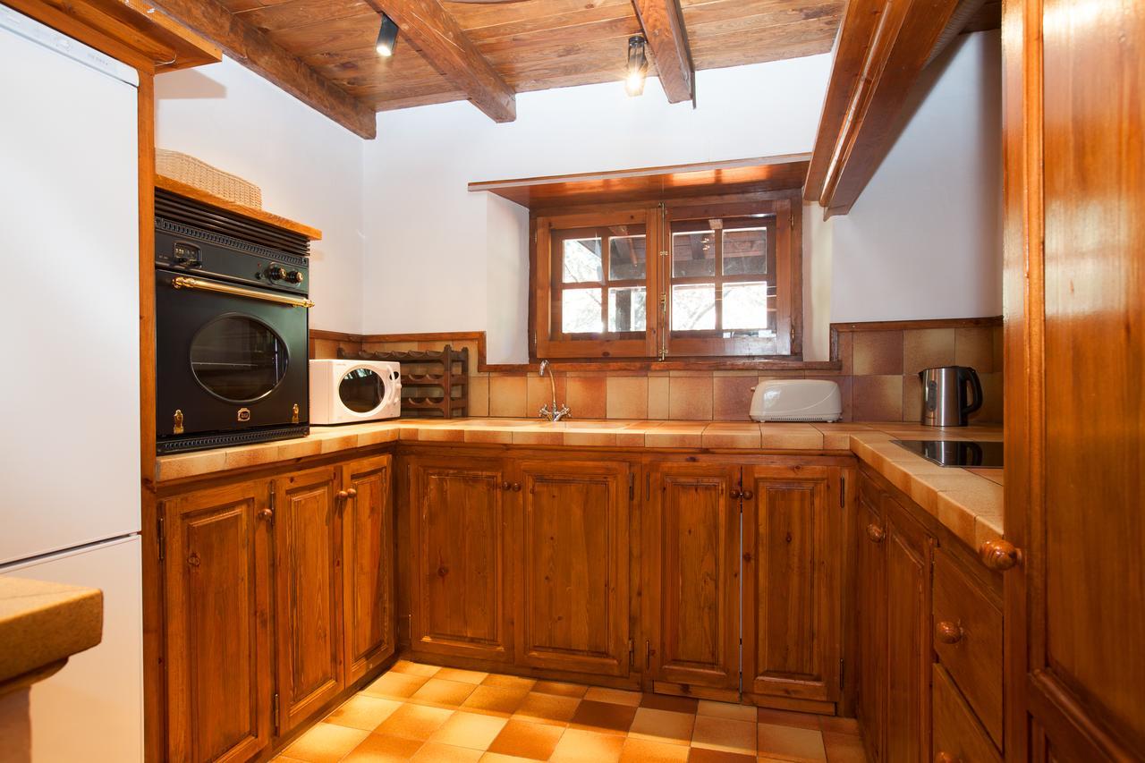 Tarter Chalets Apartaments เอลตาร์แตร์ ภายนอก รูปภาพ