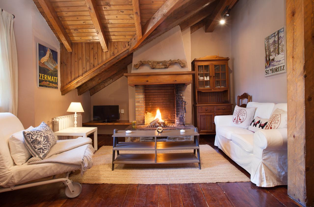 Tarter Chalets Apartaments เอลตาร์แตร์ ภายนอก รูปภาพ