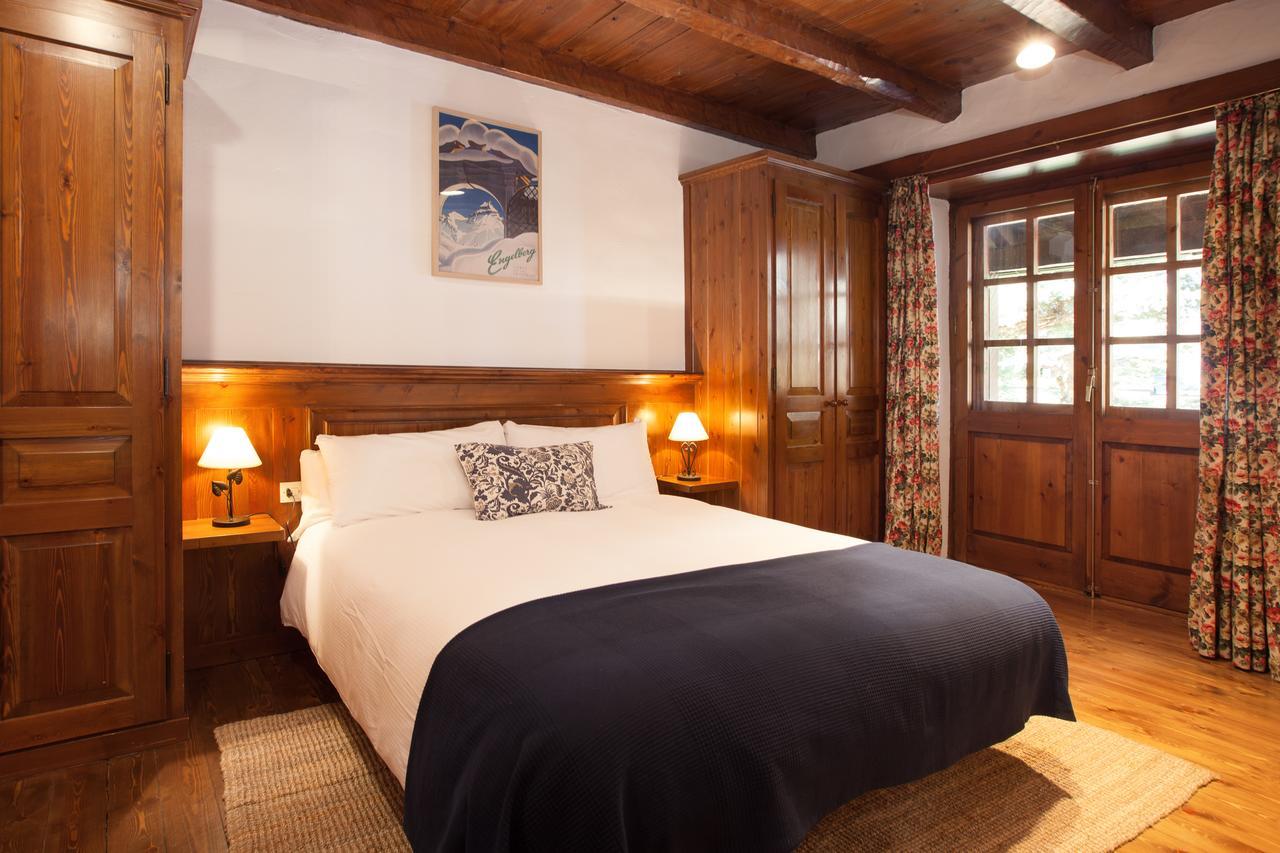 Tarter Chalets Apartaments เอลตาร์แตร์ ภายนอก รูปภาพ