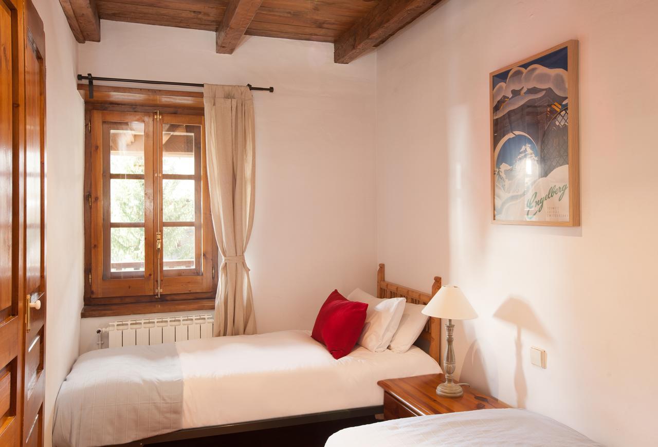 Tarter Chalets Apartaments เอลตาร์แตร์ ภายนอก รูปภาพ